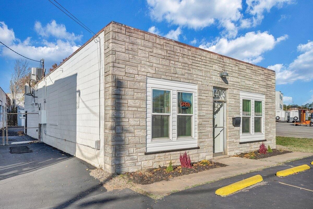 Property Image for 1408 Williamson Rd NE