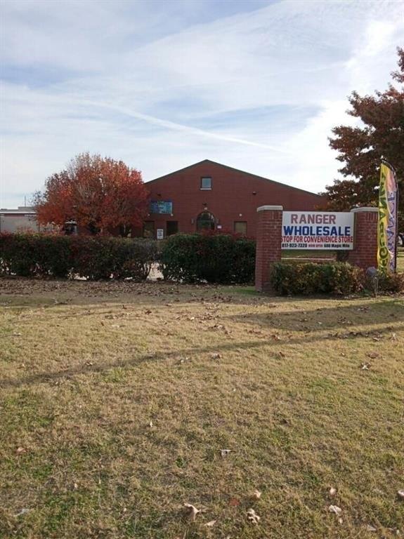 Property Image for 2101 E Randol Mill Road