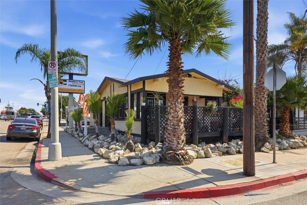 Property Image for 690 W 18th Street