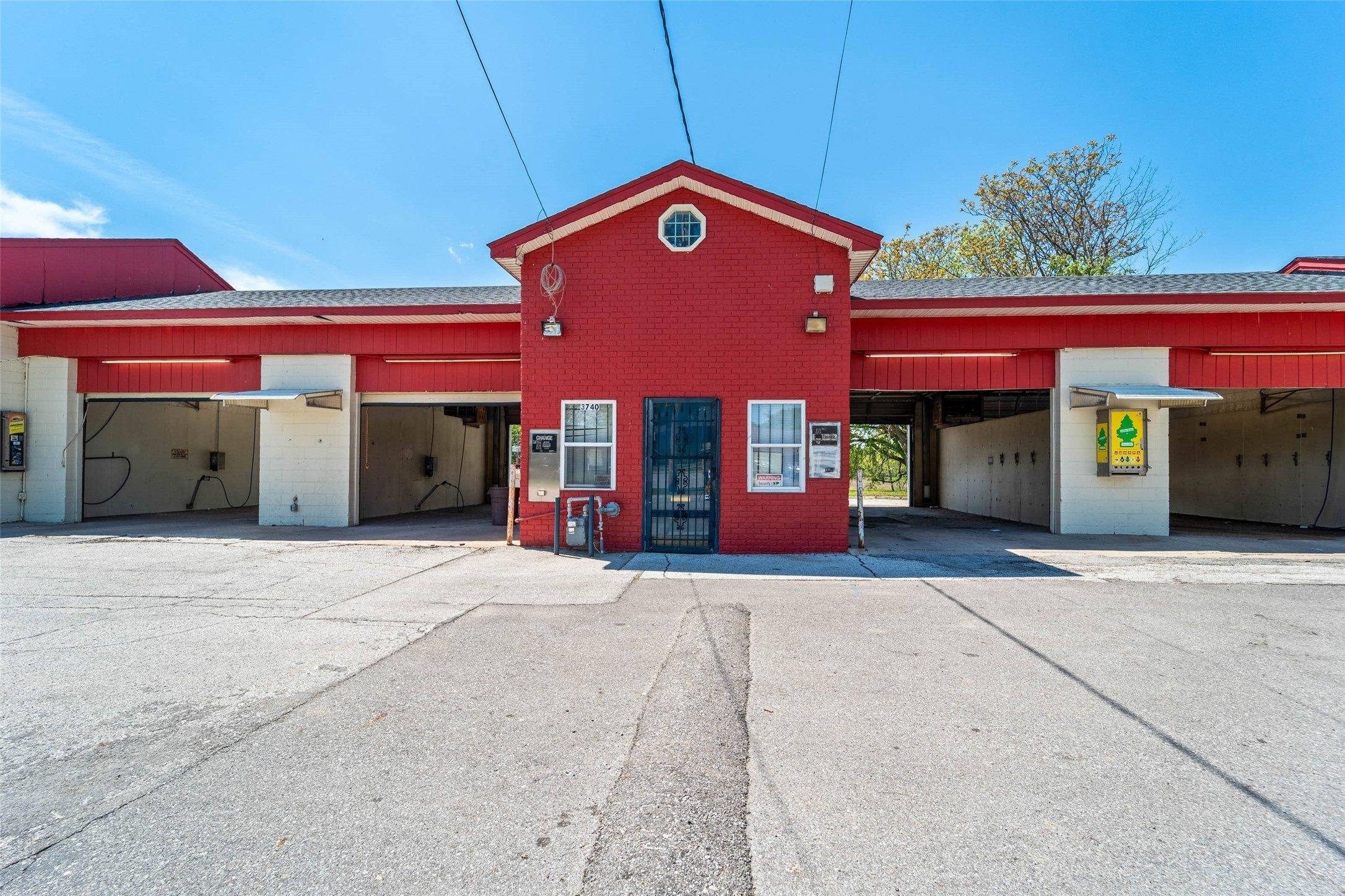Property Image for 3740 Easton Boulevard