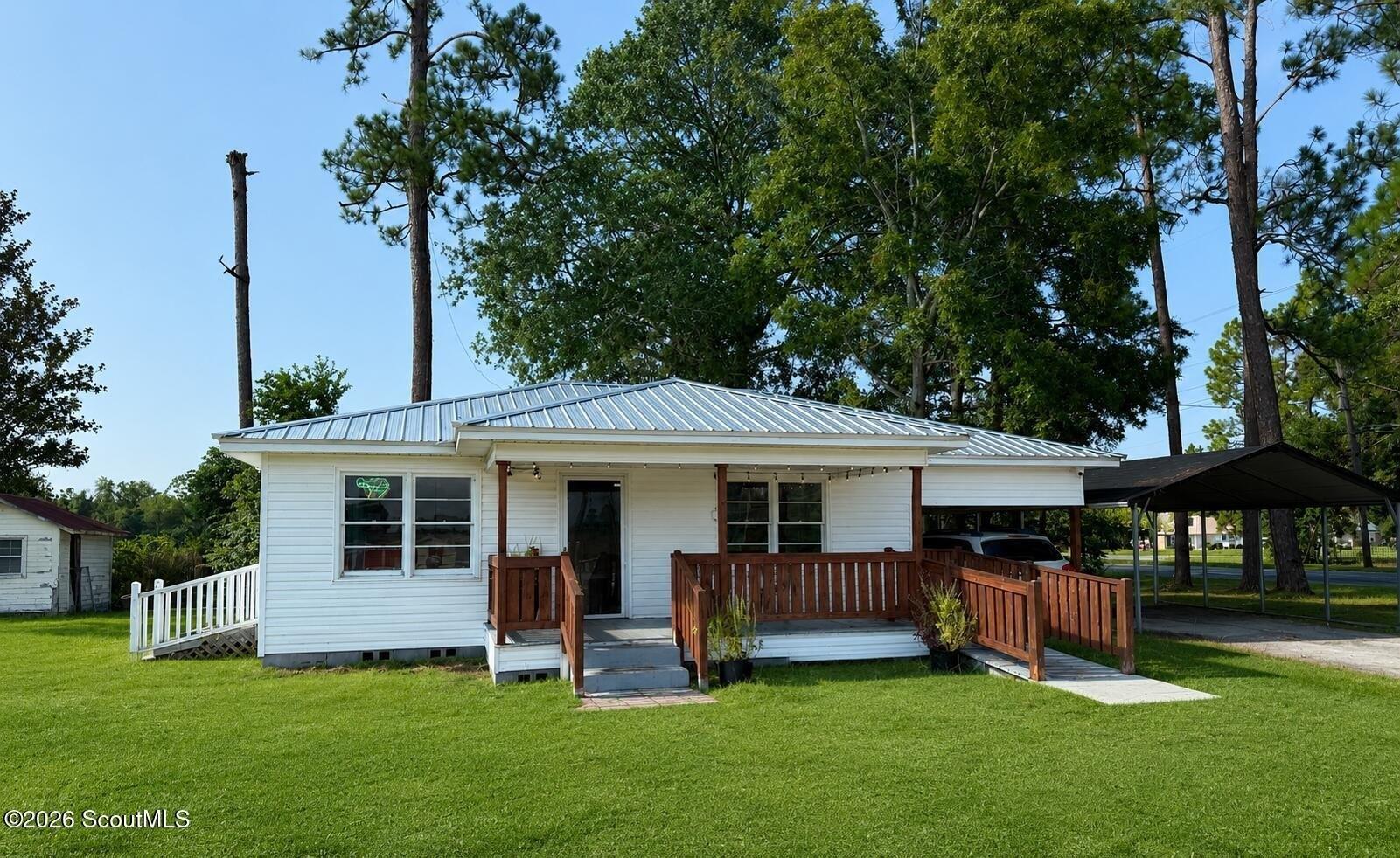 Property Image for 1925 Carswell Avenue