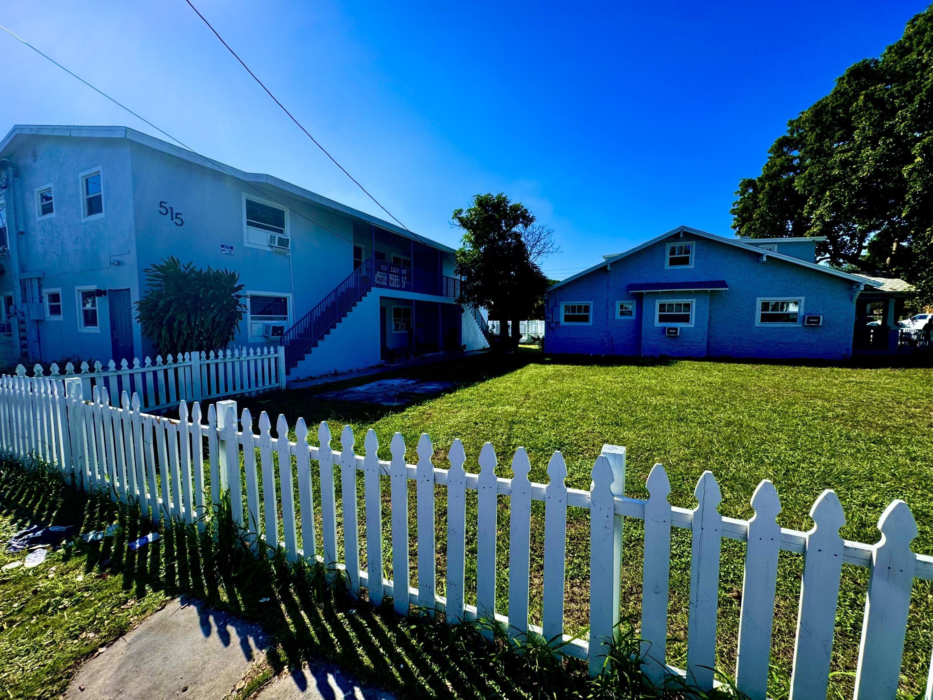 Property Image for 515 N Sapodilla Avenue