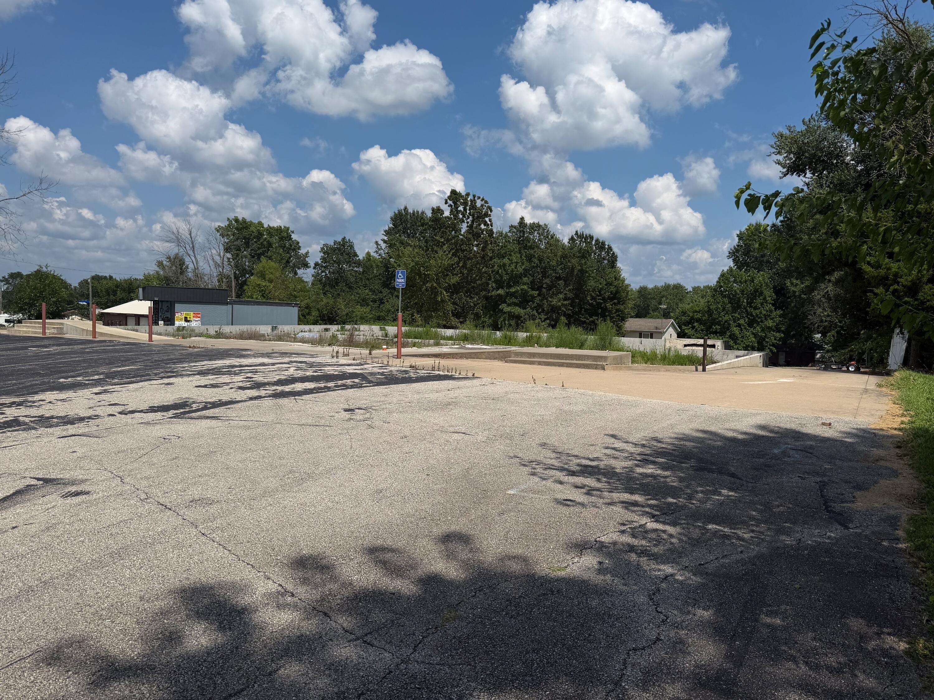 Property Image for 710 S Business 54