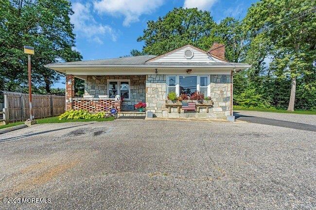 Property Image for 2760 Us 9