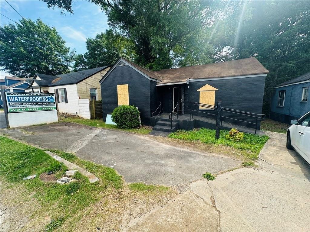 Property Image for 1707 Candler Road