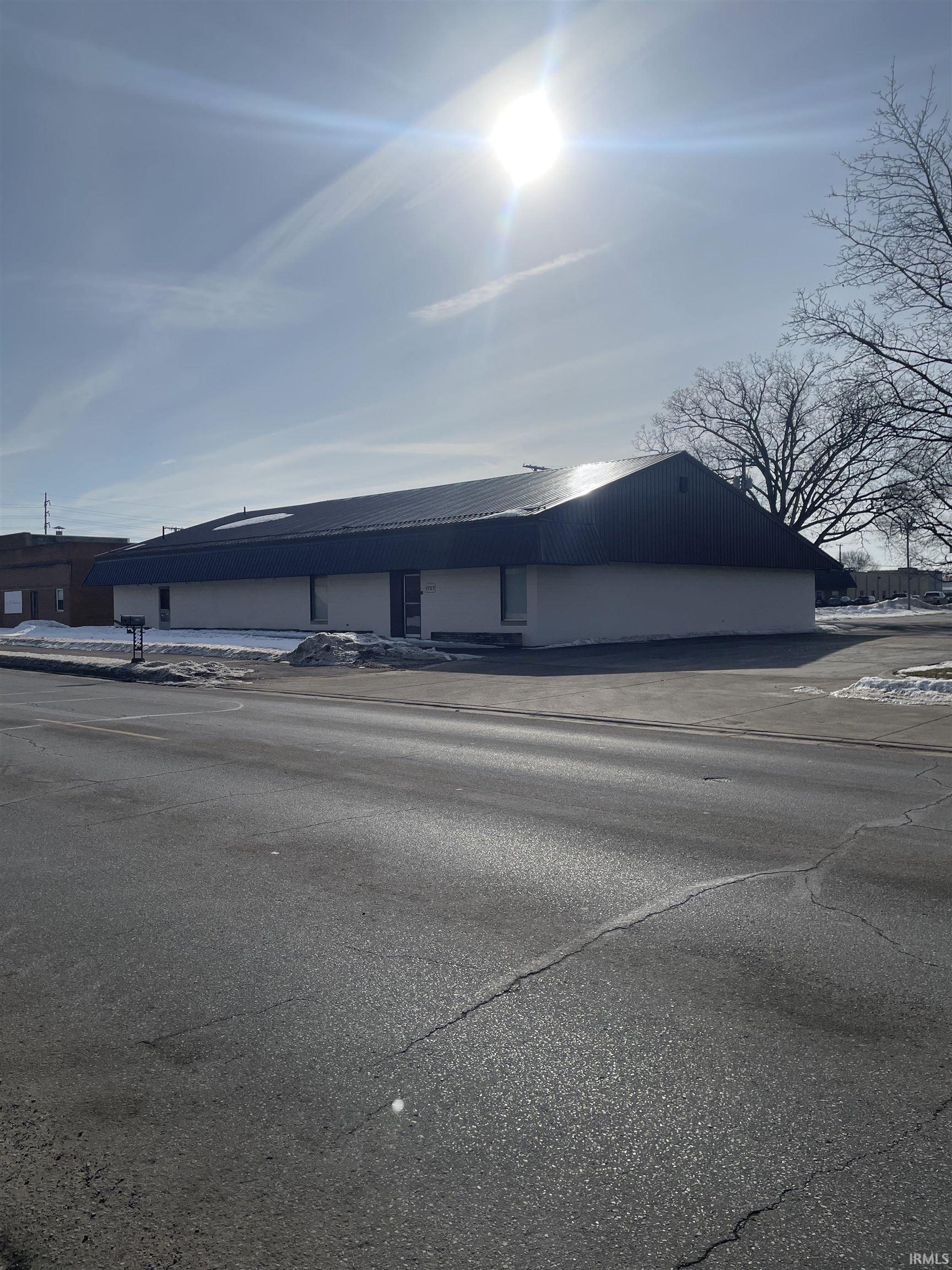 Property Image for 1727 W Lusher Street