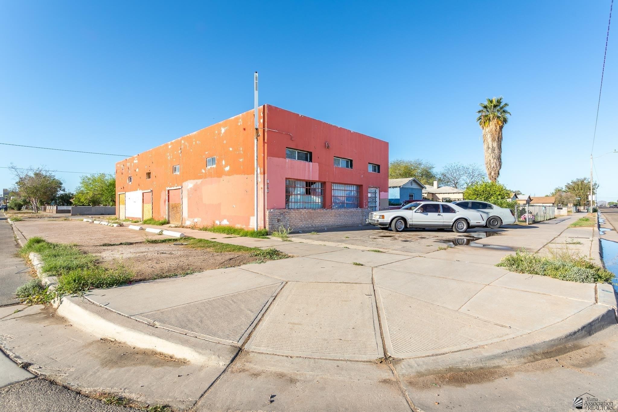 701 W 1 St, Yuma, AZ 85364 - MLS# 20261151 | C21