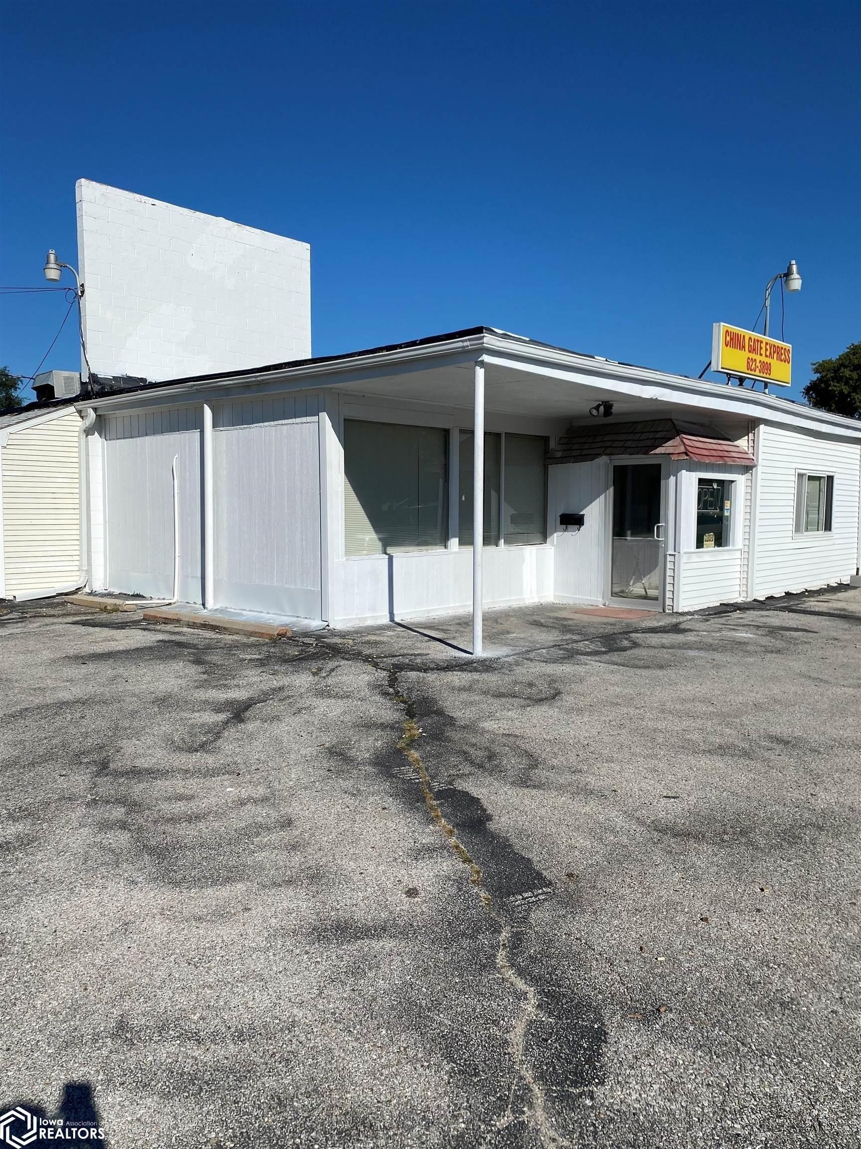 Property Image for 1011 N Broadway Street