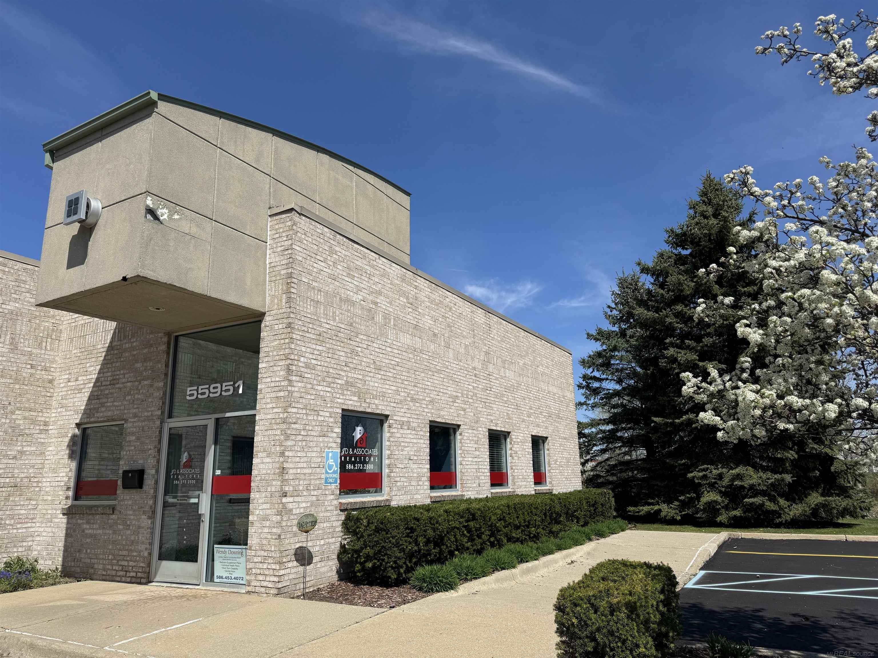 Property Image for 55951 Gratiot Avenue