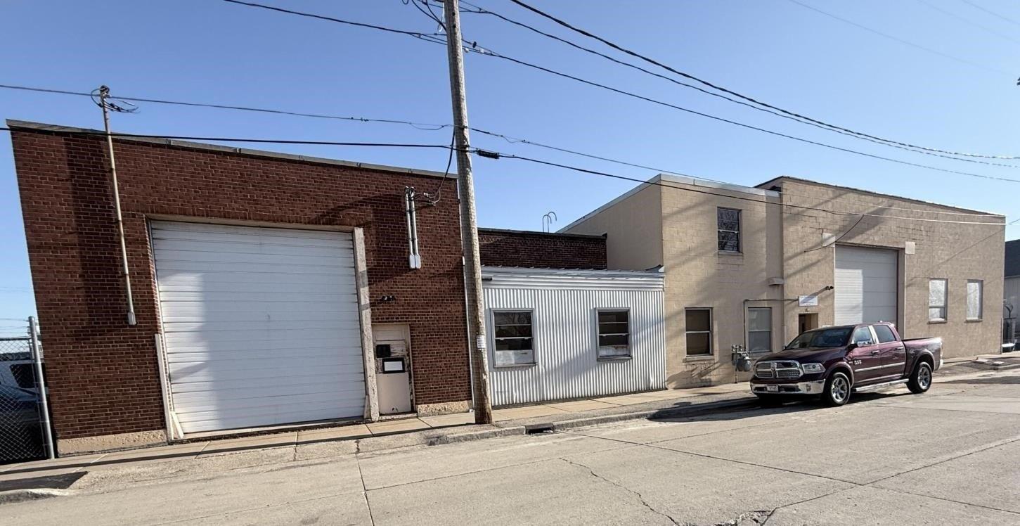 Property Image for 122 W 7TH Avenue