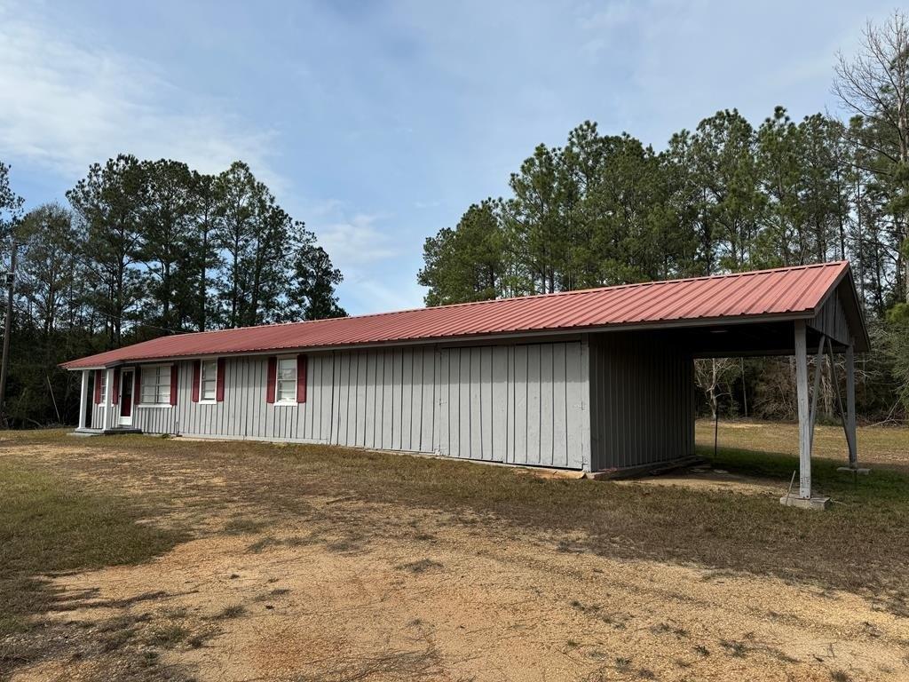 Property Image for 593 Hwy 26 E