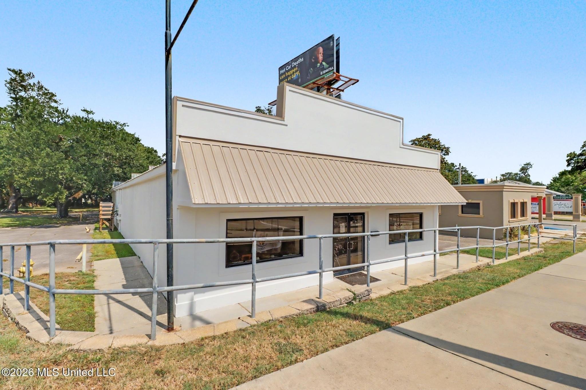 Property Image for 240 Courthouse Road