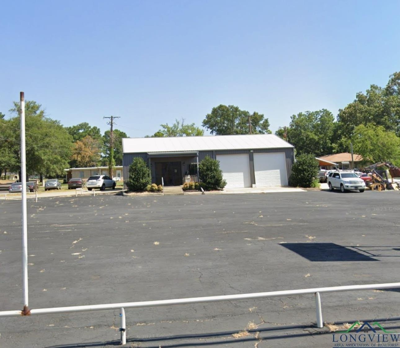 Property Image for 801 E Broadway