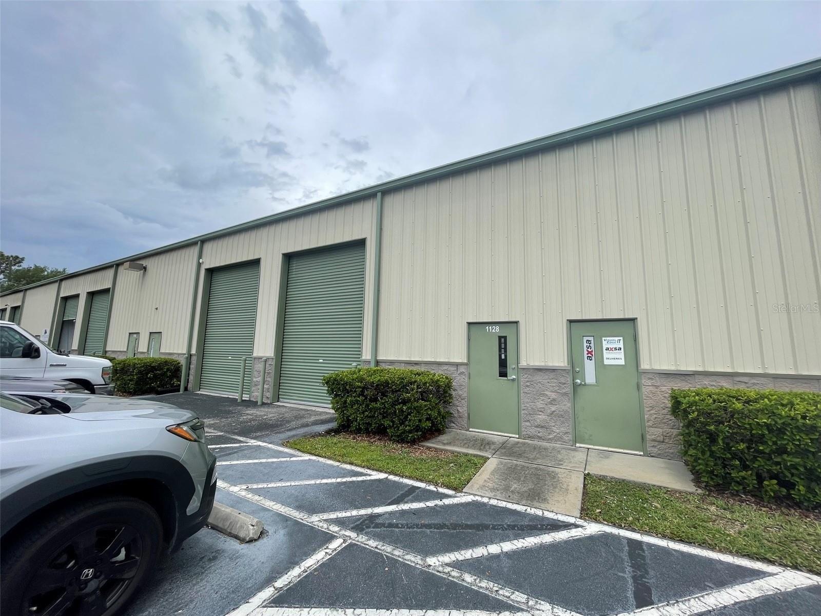Property Image for 2100 N RONALD REAGAN Boulevard 1044/1128/1132