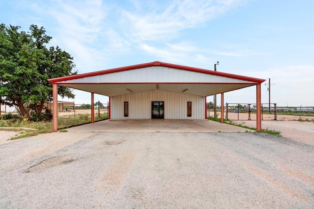 Property Image for 9400 S Service Road I-20