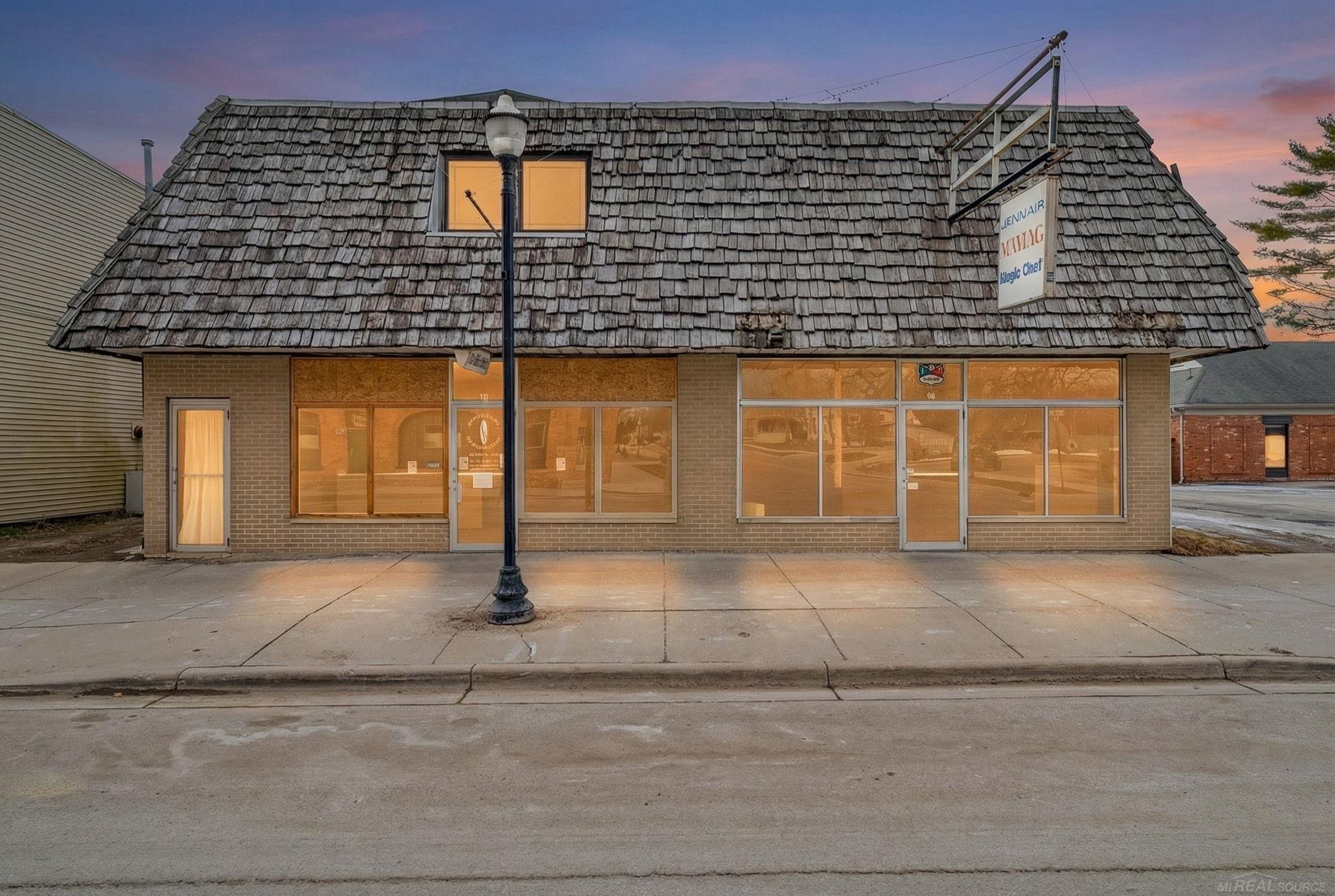 Property Image for 33 N Howard Street