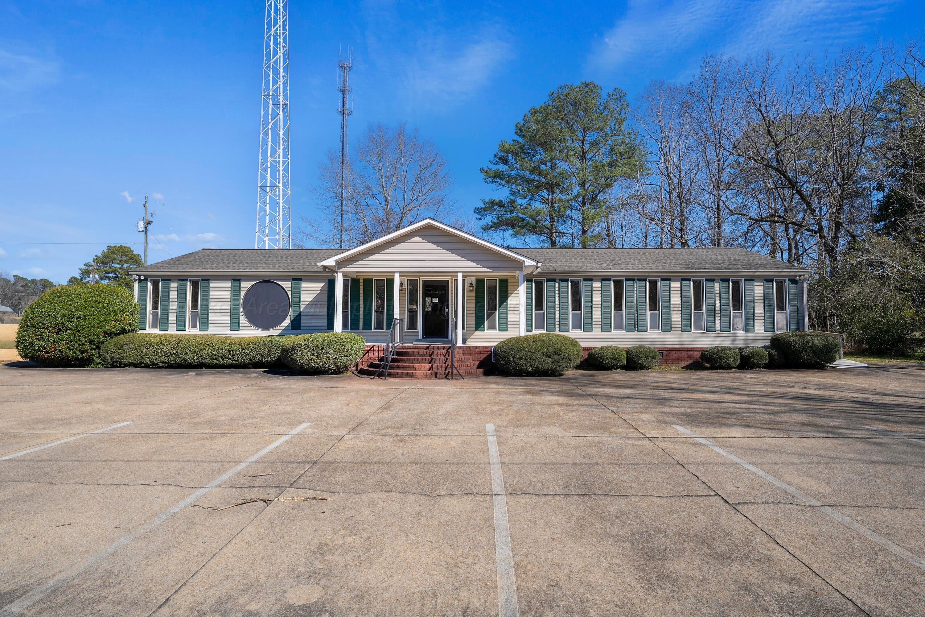 Property Image for 1499 N AIRPORT Rd