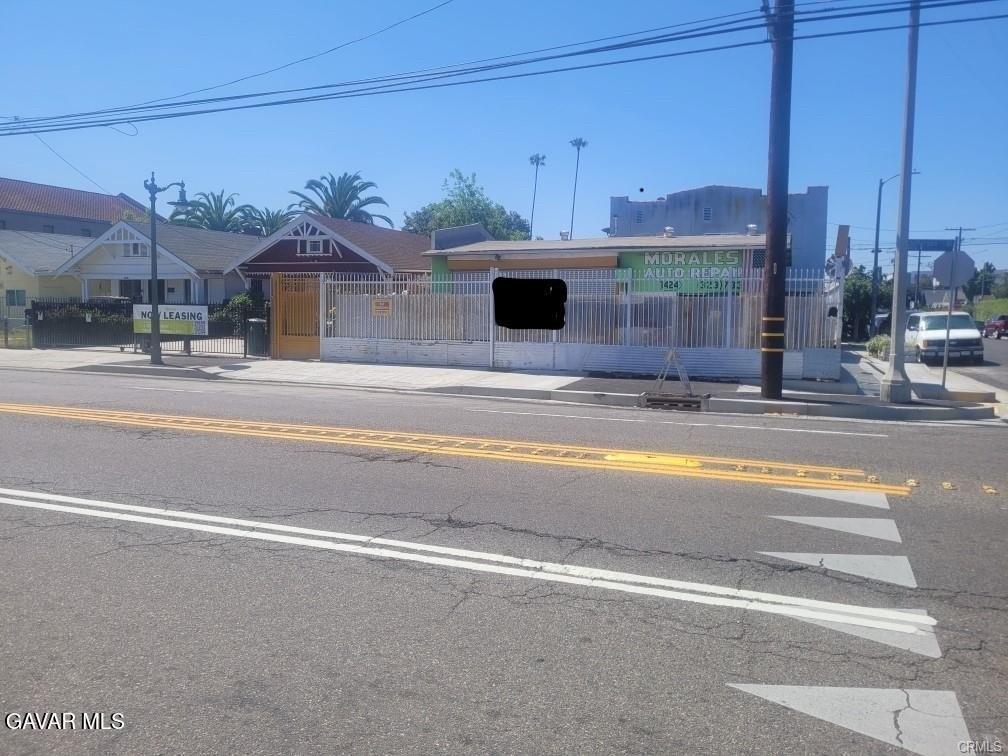 Property Image for 1424 W Jefferson Boulevard 1