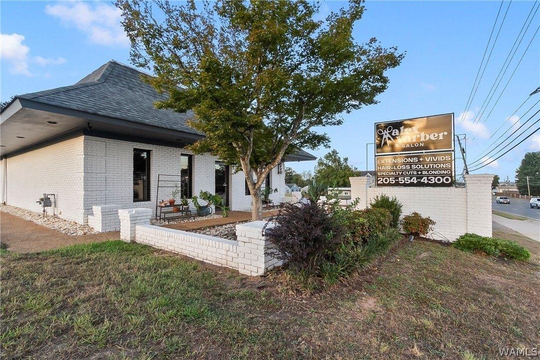Property Image for 1623 Veterans Memorial Parkway