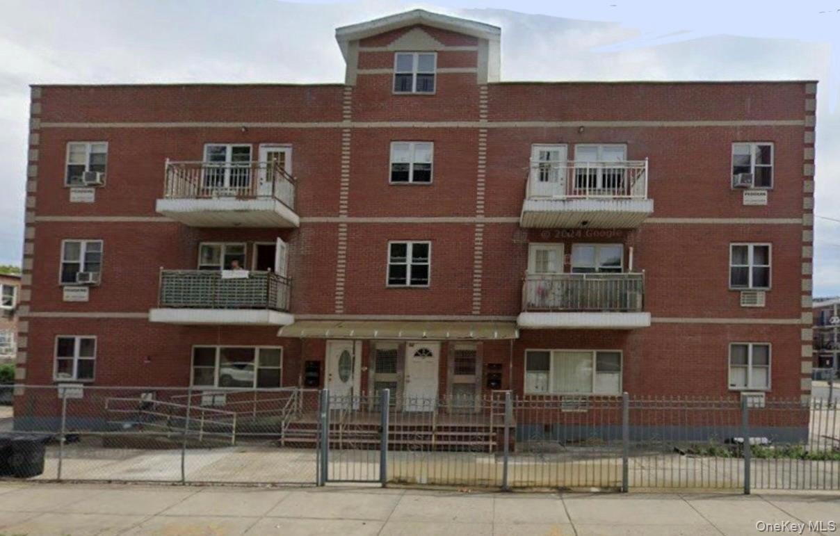 Property Image for 54 Avenue W