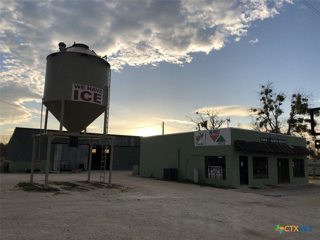 Property Image for 16624 N US Highway 281 Avenue