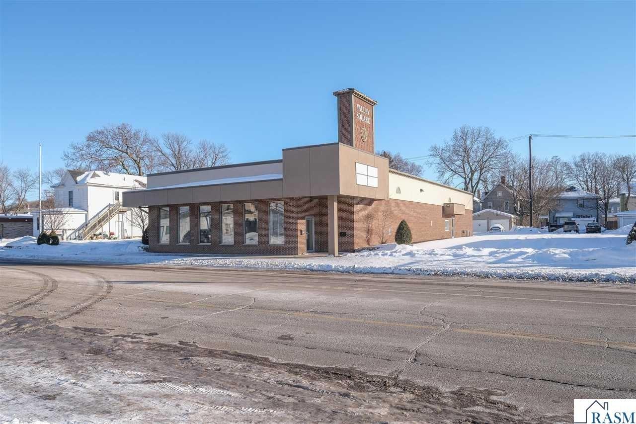 Property Image for 915 S Front Street