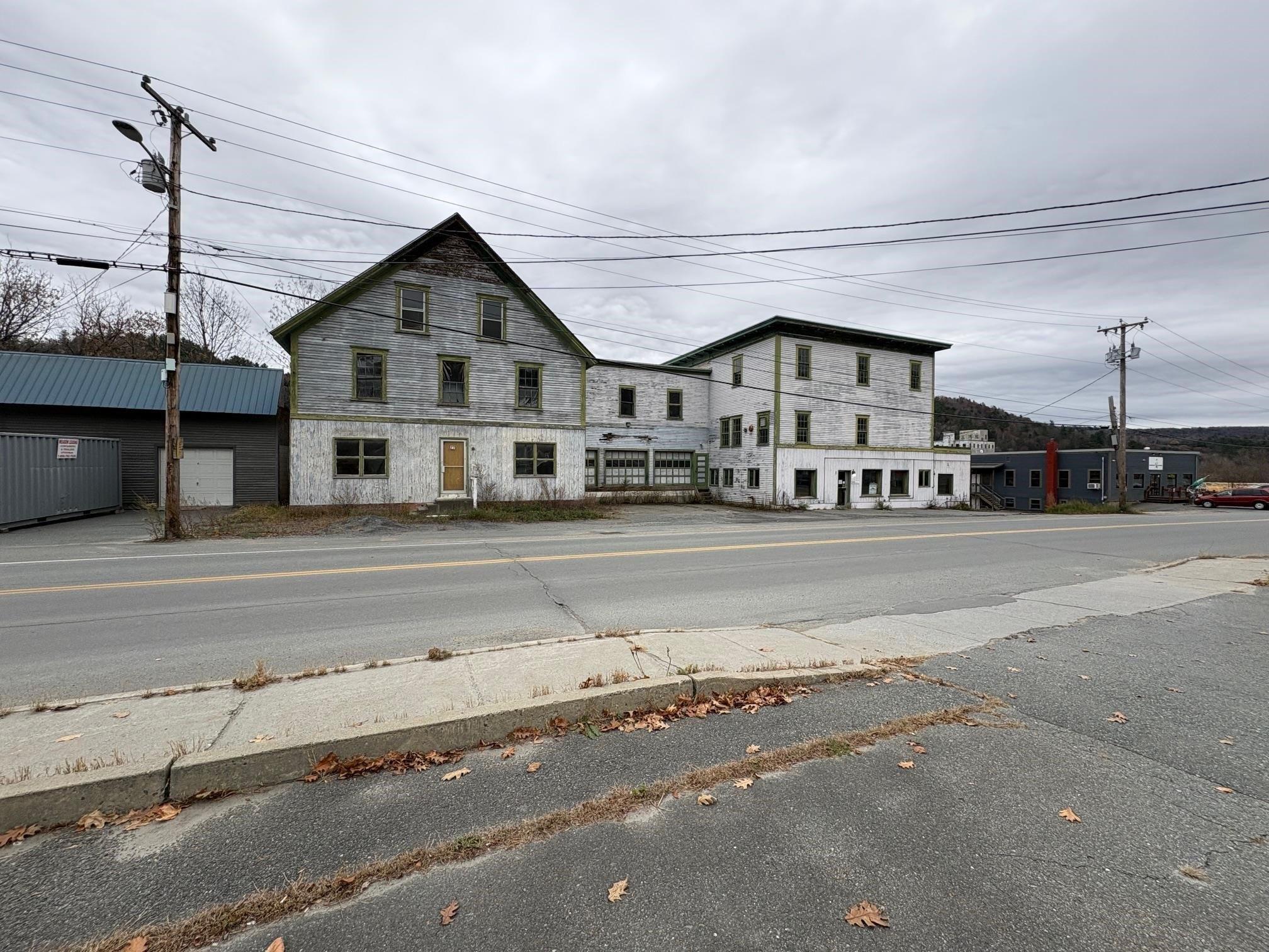 192 Railroad Street, St. Johnsbury, VT 05819 - MLS# 5020511 | C21