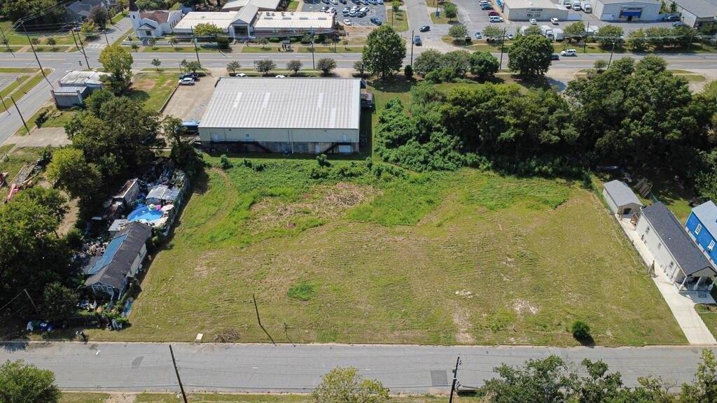 Property Image for 2911 3rd Avenue