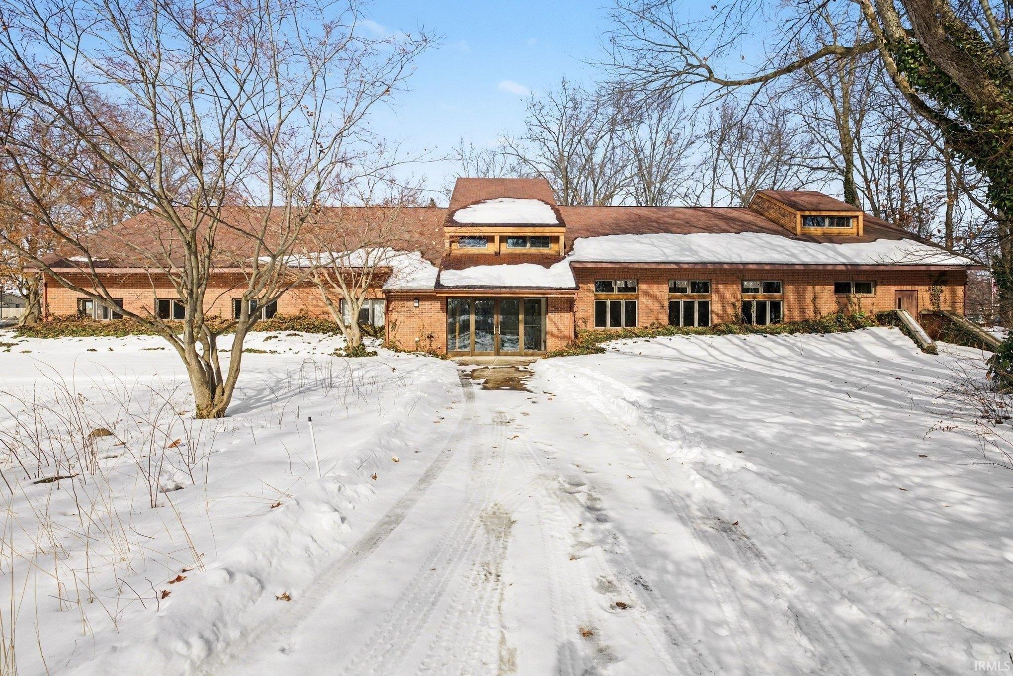 Property Image for 2913 E Bristol St. Street