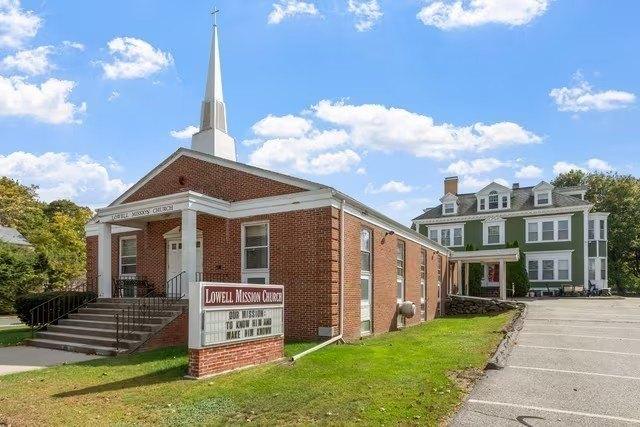 Property Image for 403 Andover St