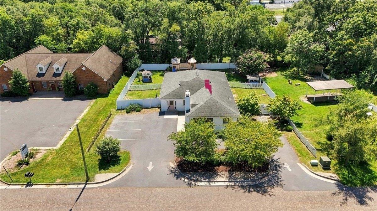 Property Image for 15 Southgate Ct