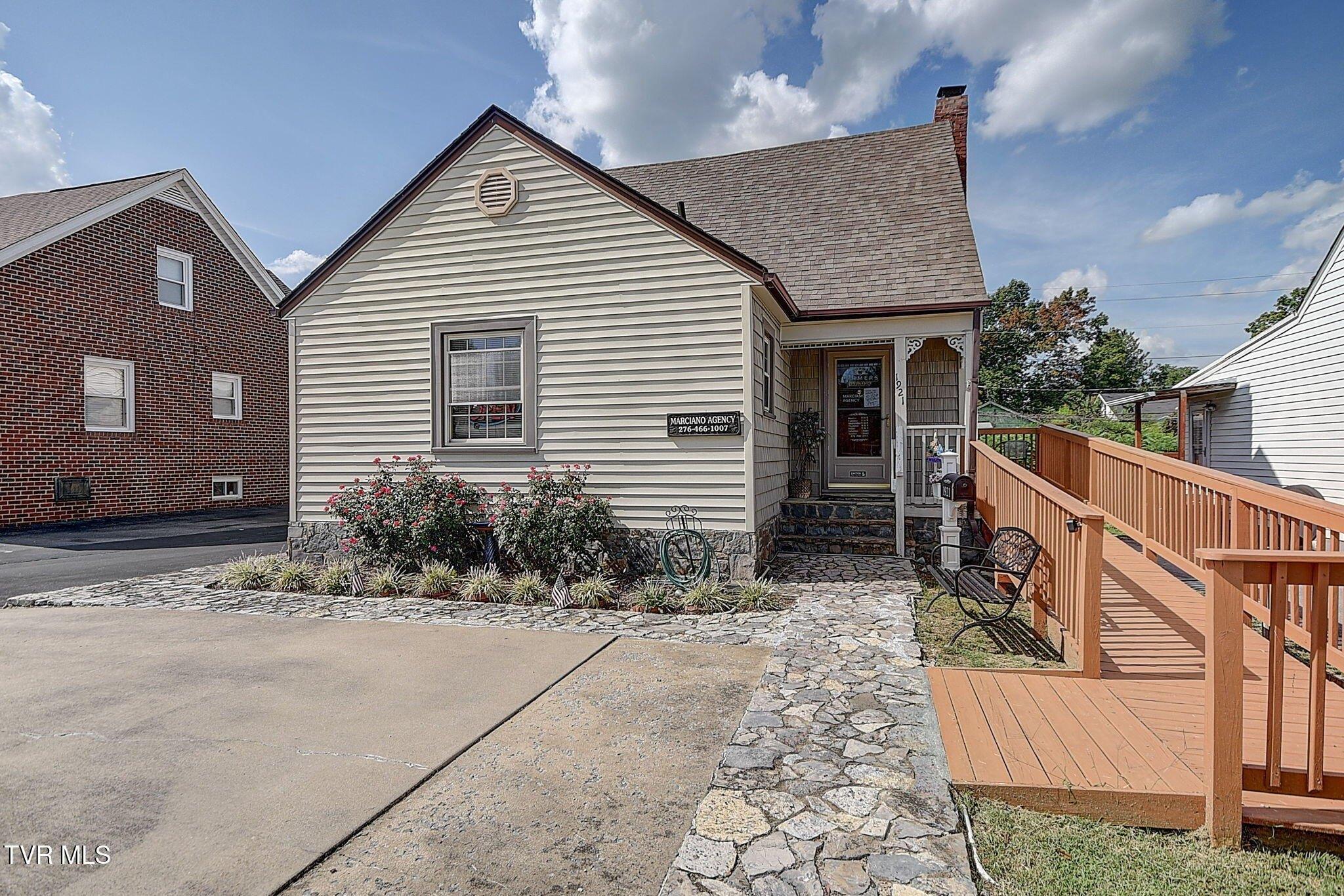 Property Image for 1921 Euclid Avenue