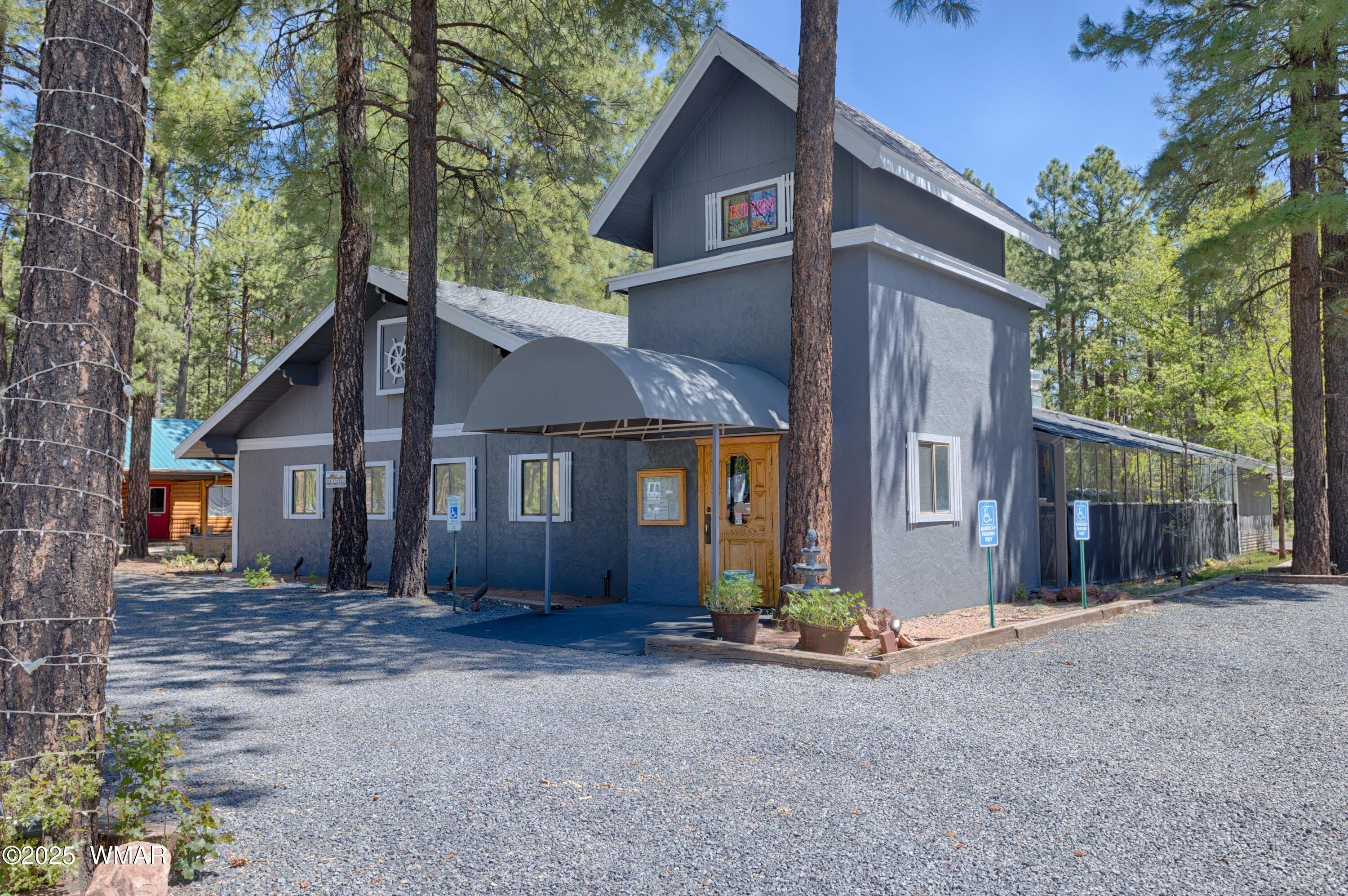 Property Image for 348 W White Mountain Boulevard