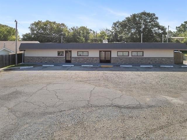 Property Image for 1550 S Virginia Avenue
