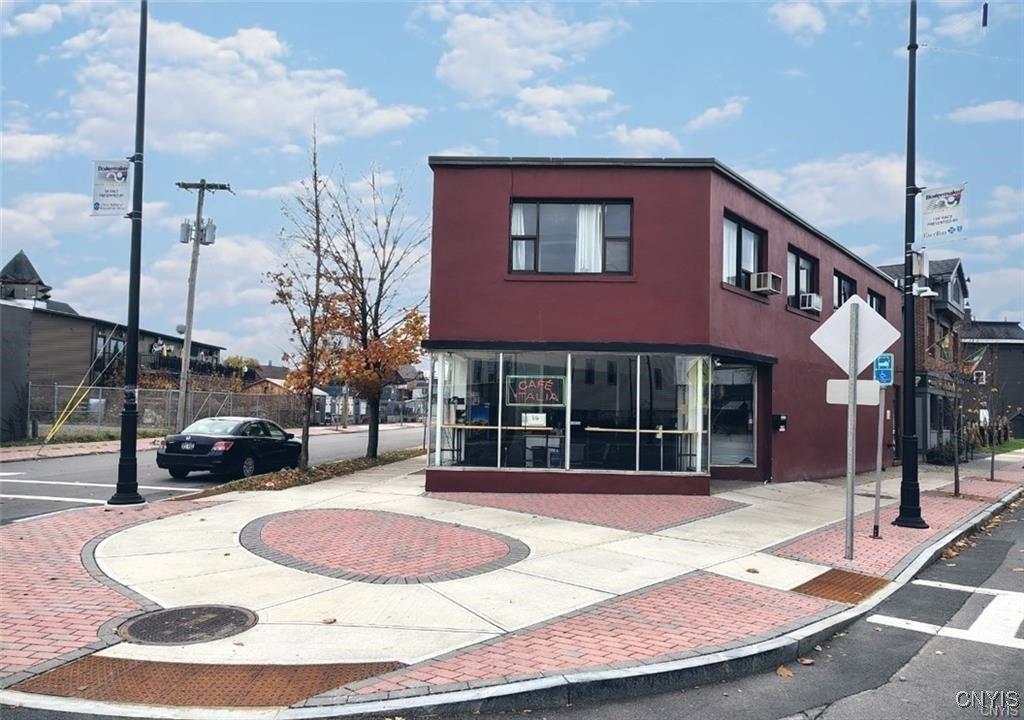 Property Image for 801 Varick Street