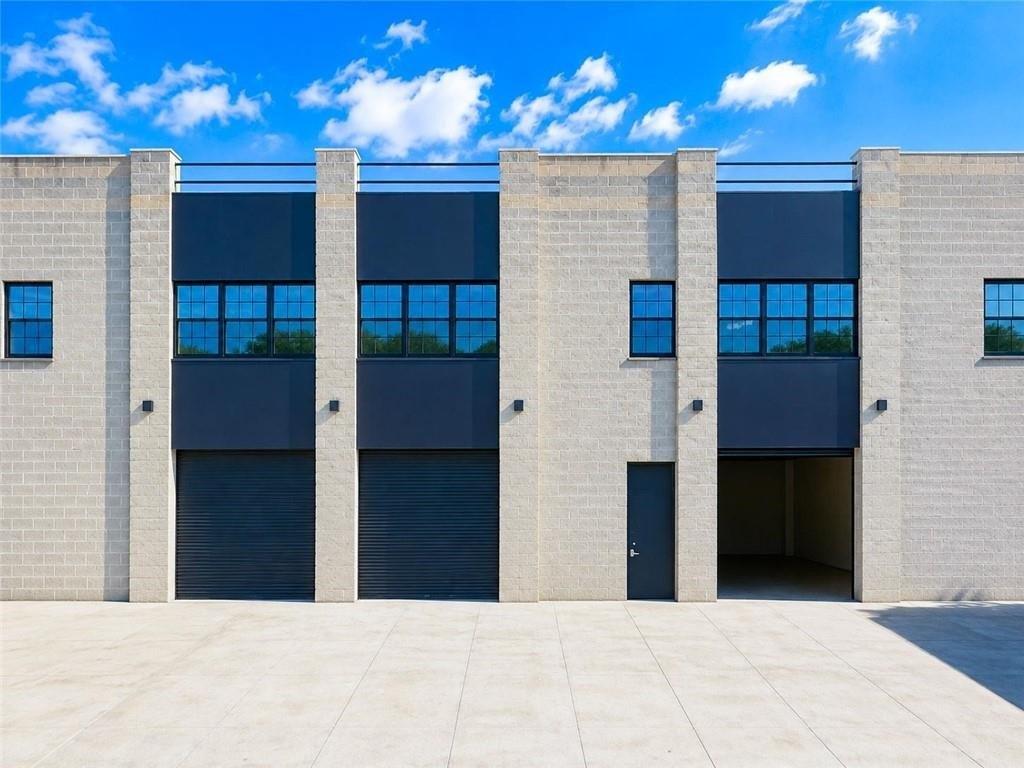 Property Image for 4364A Victory Boulevard