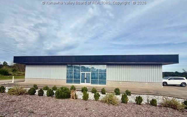 Property Image for 29 S Hill Plaza Drive Suite 1