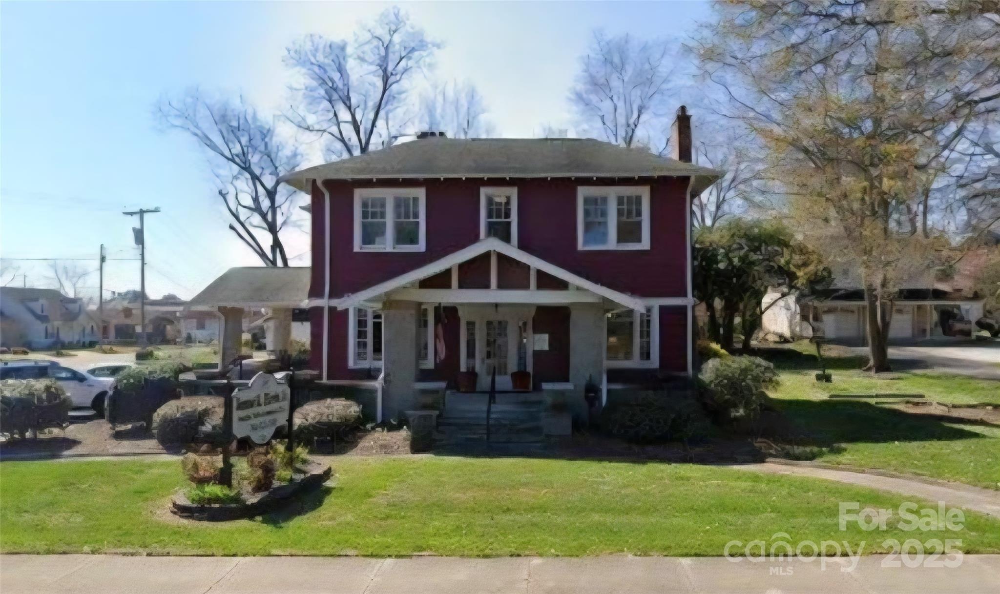 Property Image for 303 W Trade Street