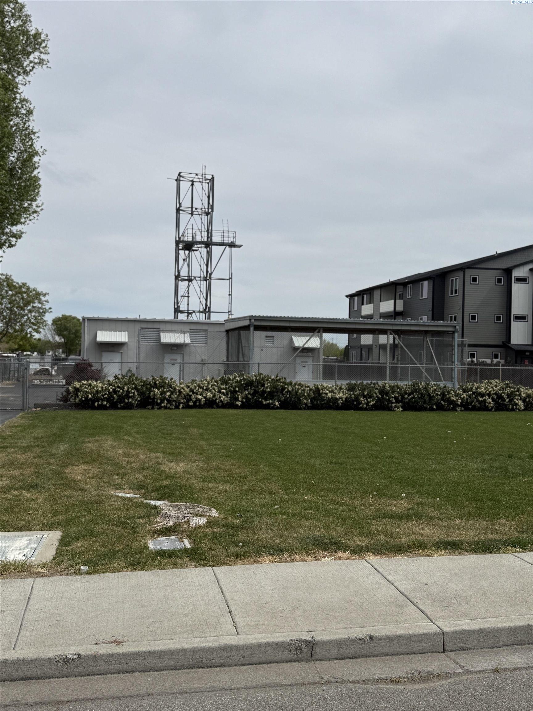 Property Image for 400 N Arthur