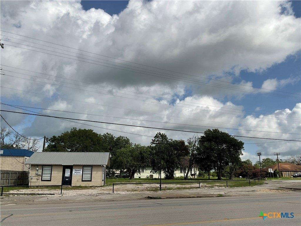 Property Image for 702 US Highway 77a