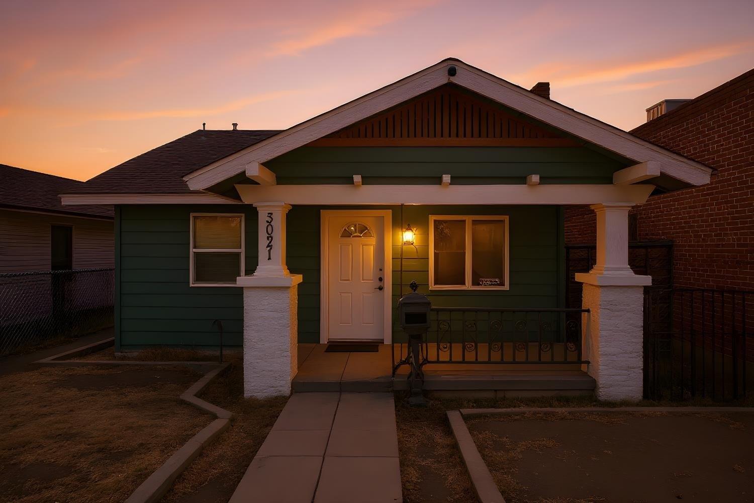 Property Image for 3021 E Belmont Avenue