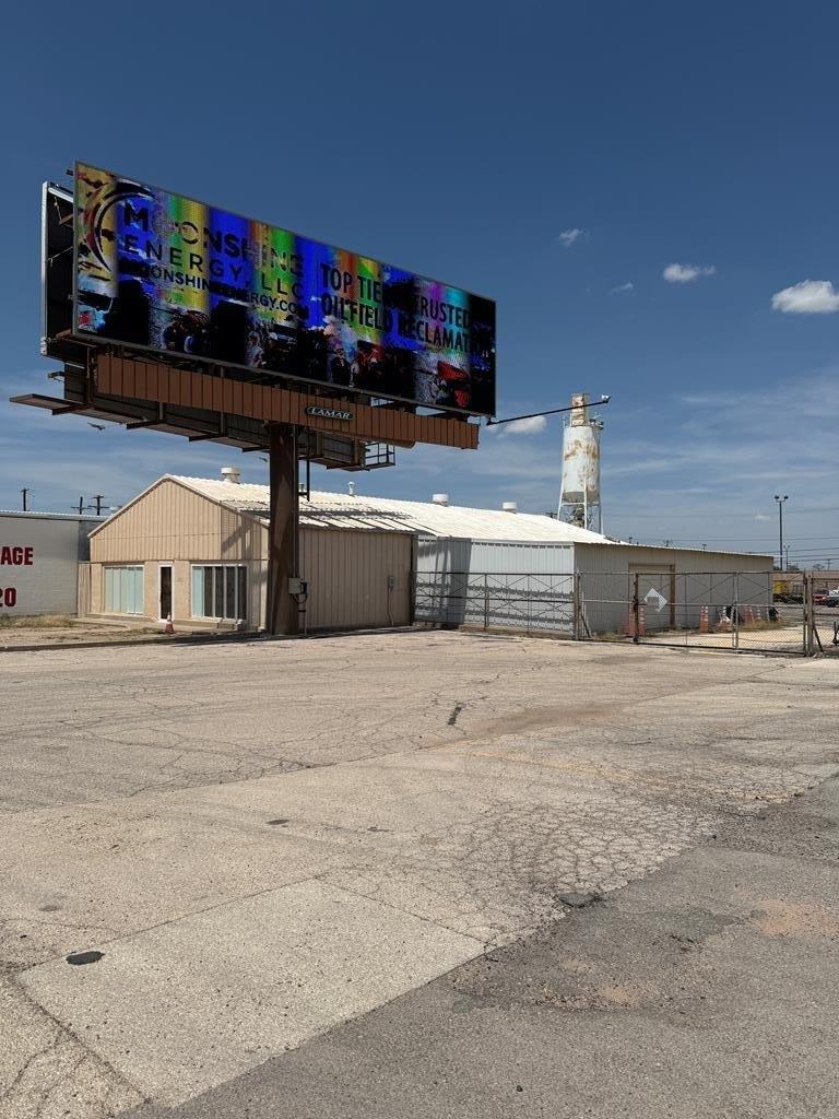 Property Image for 1500 Loop 250N