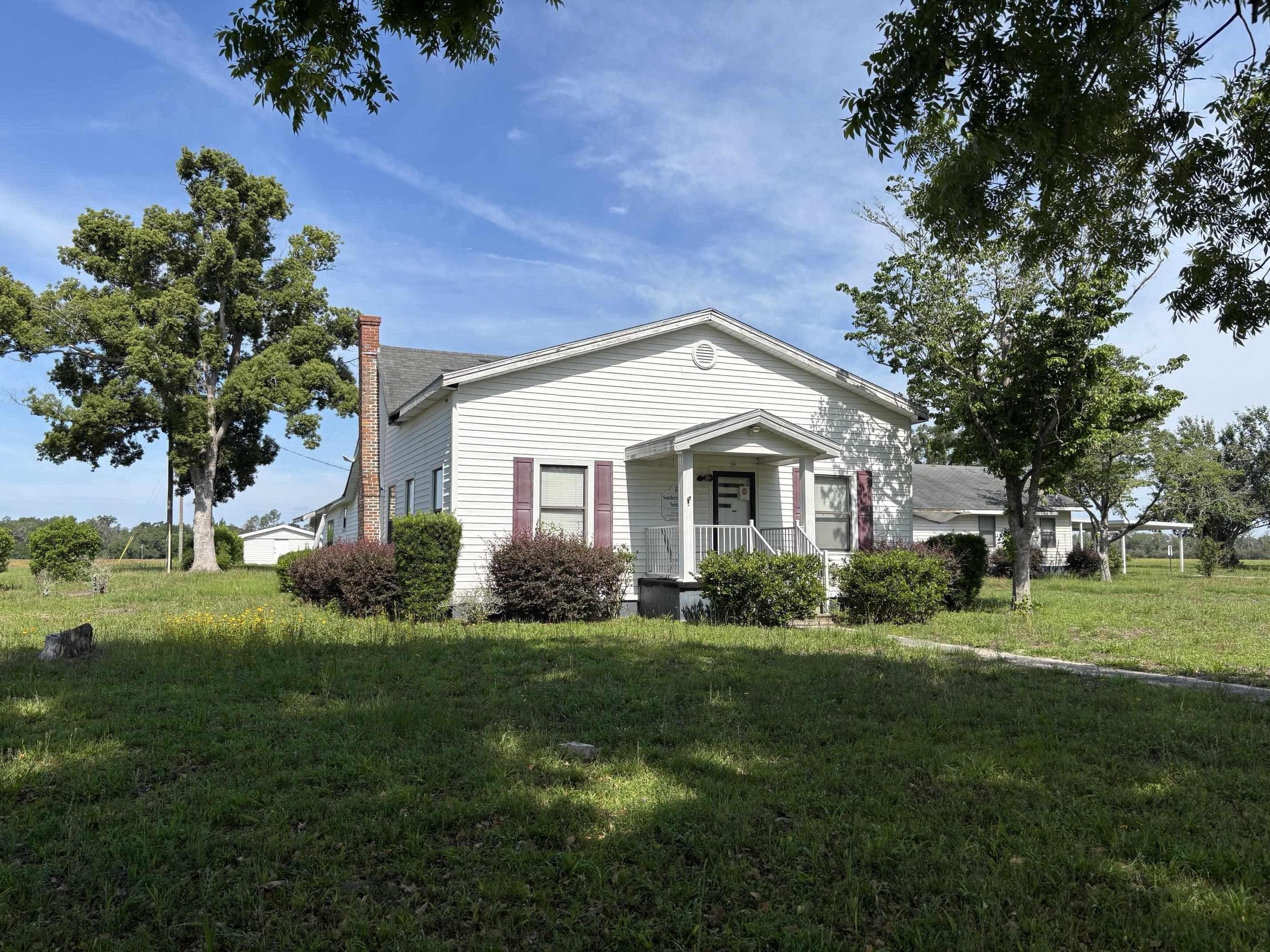 Property Image for 765 NE Delphinium Drive