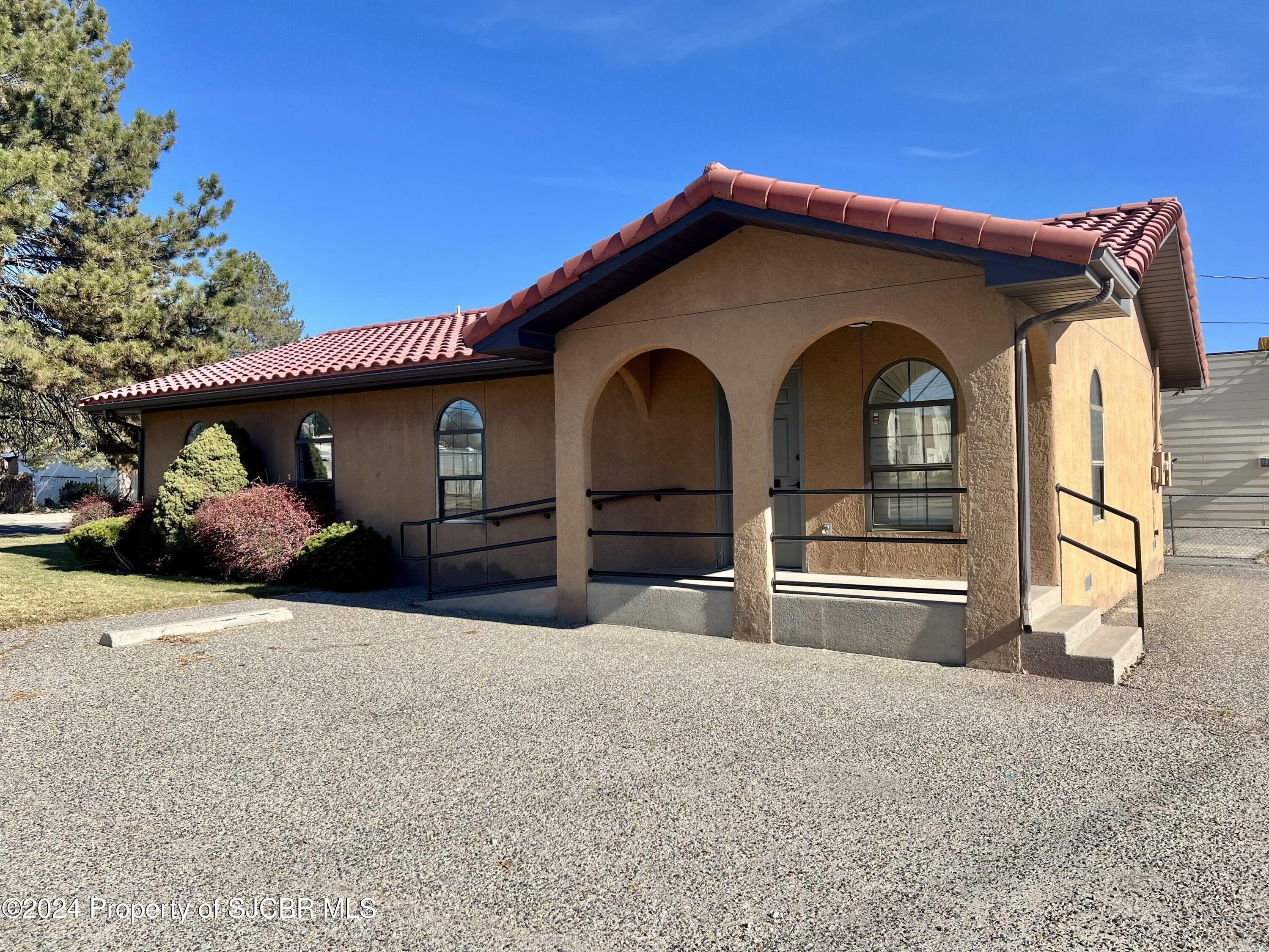 Property Image for 2100 N HUTTON Avenue
