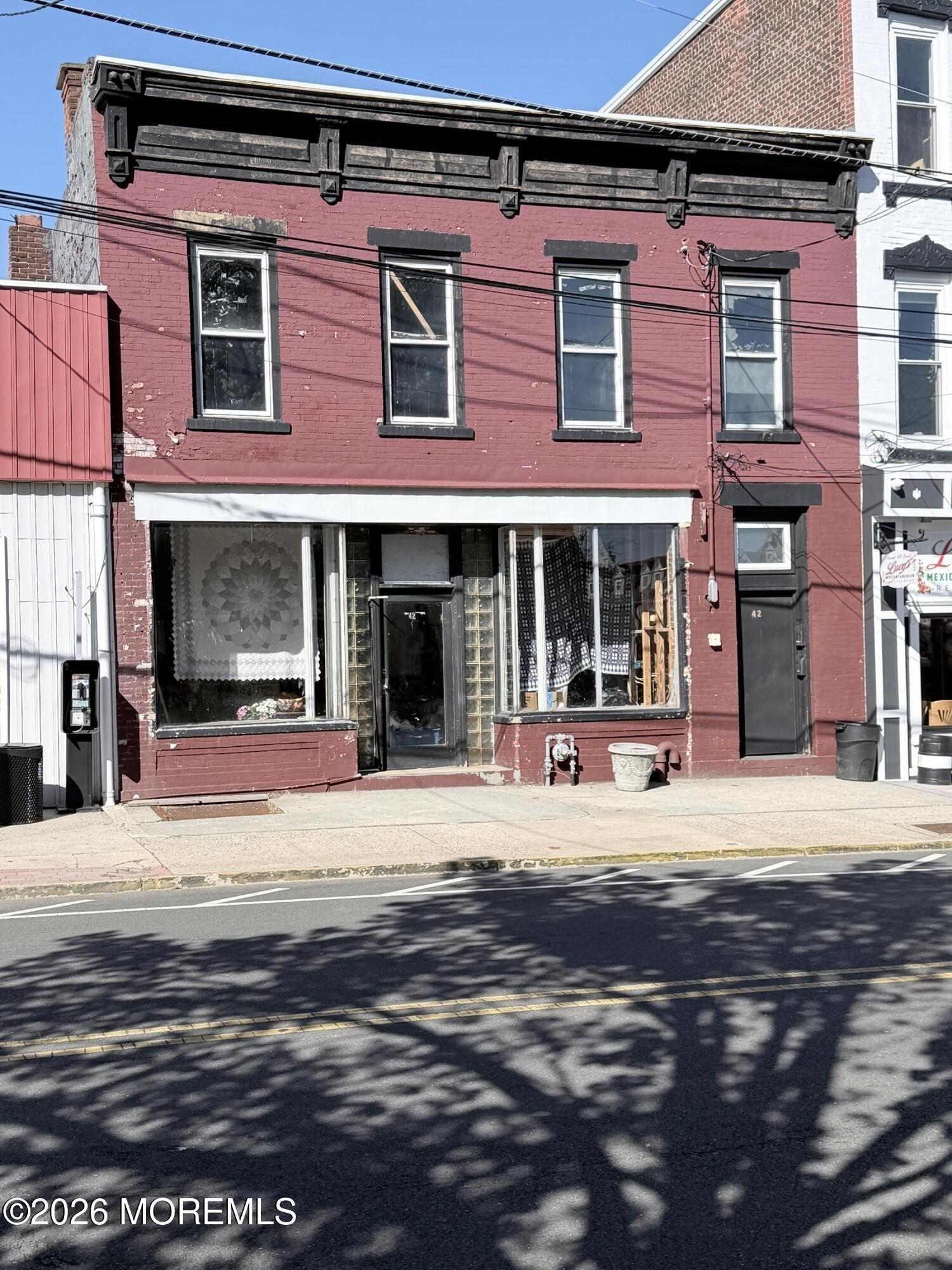 Property Image for 42 Broad Street