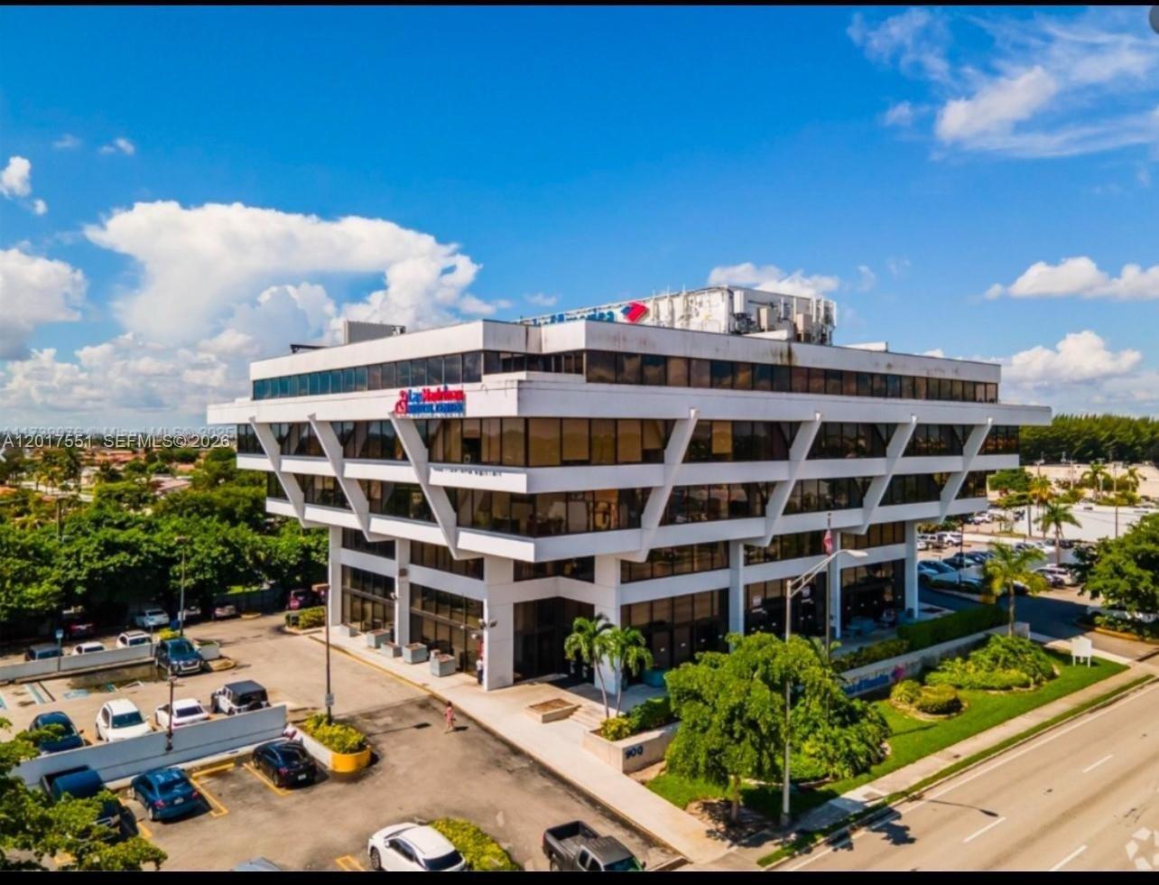 Property Image for 900 W 49th St Suite546