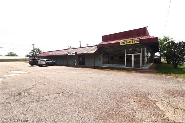 Property Image for 803 N broadway ST