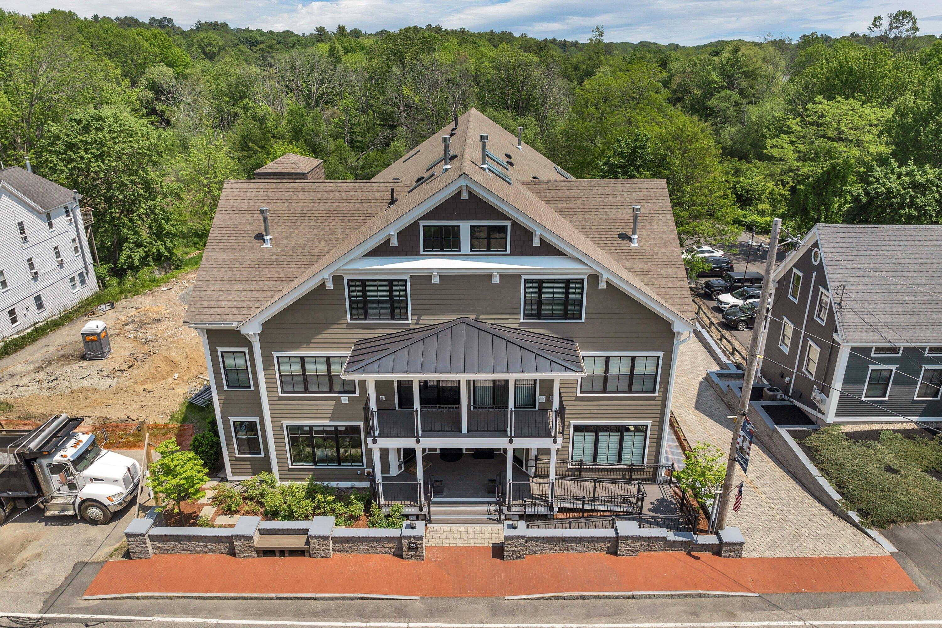 Property Image for 298 York Street 3