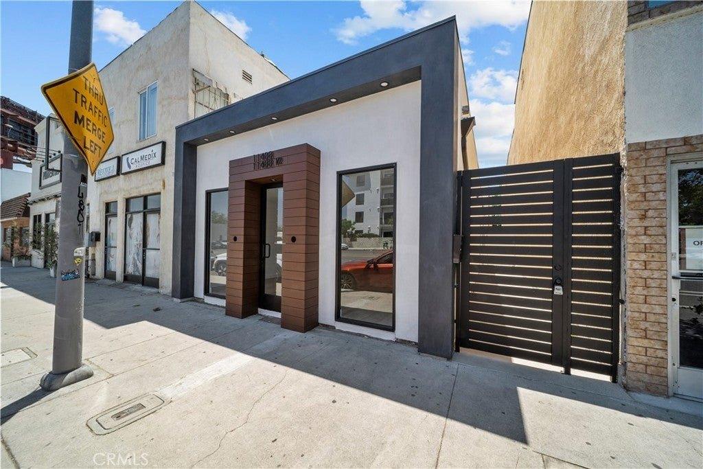Property Image for 11488 Burbank Blvd, North Hollywood, CA 91601