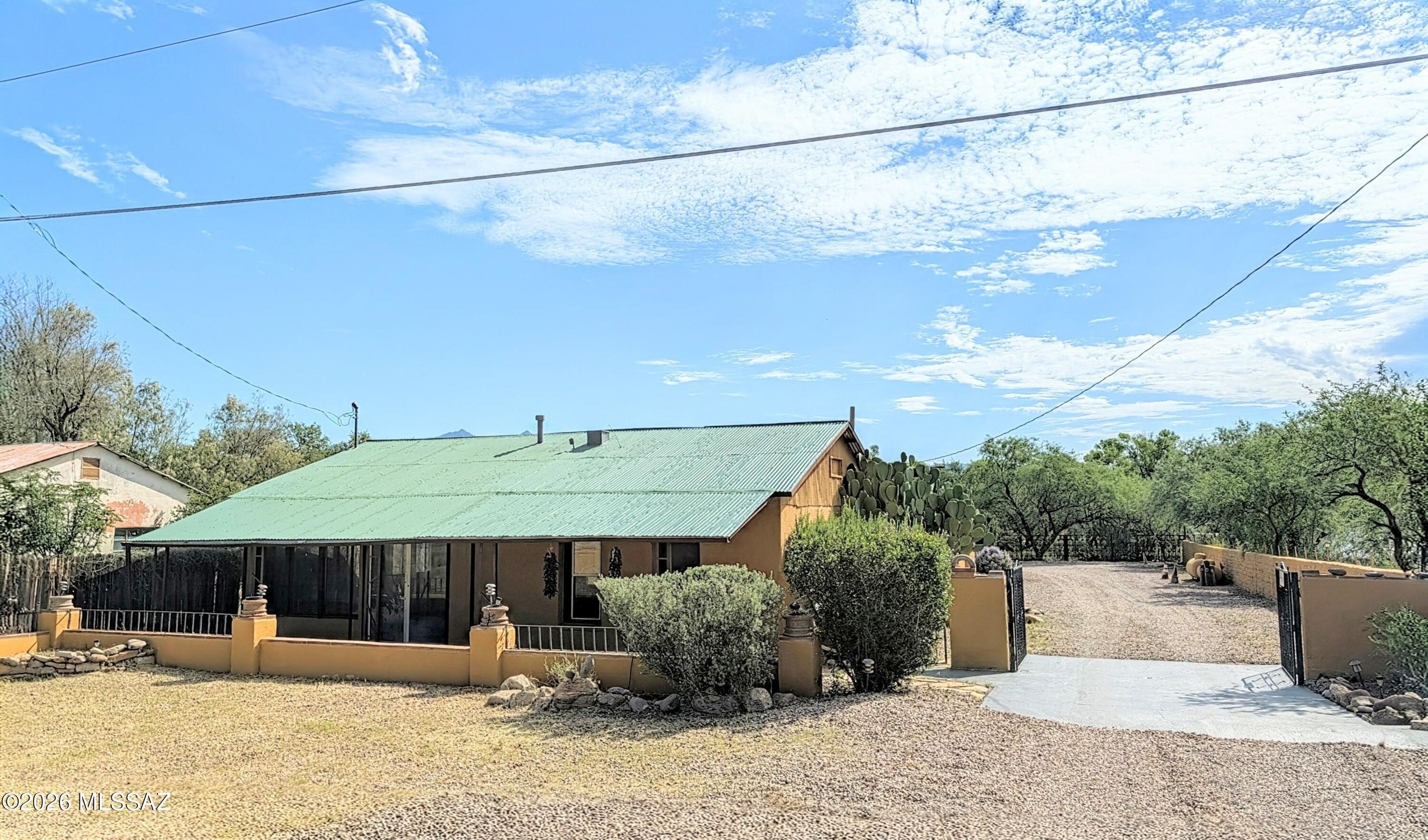 Property Image for 2023 E Frontage Road